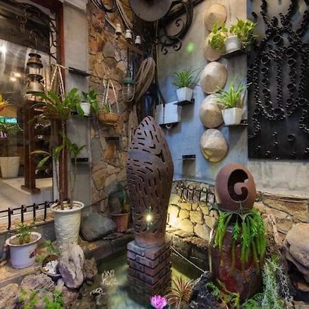 Dollar Homestay & Travel Hanoi Buitenkant foto