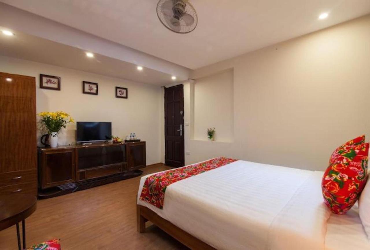 Dollar Homestay & Travel Hanoi Buitenkant foto