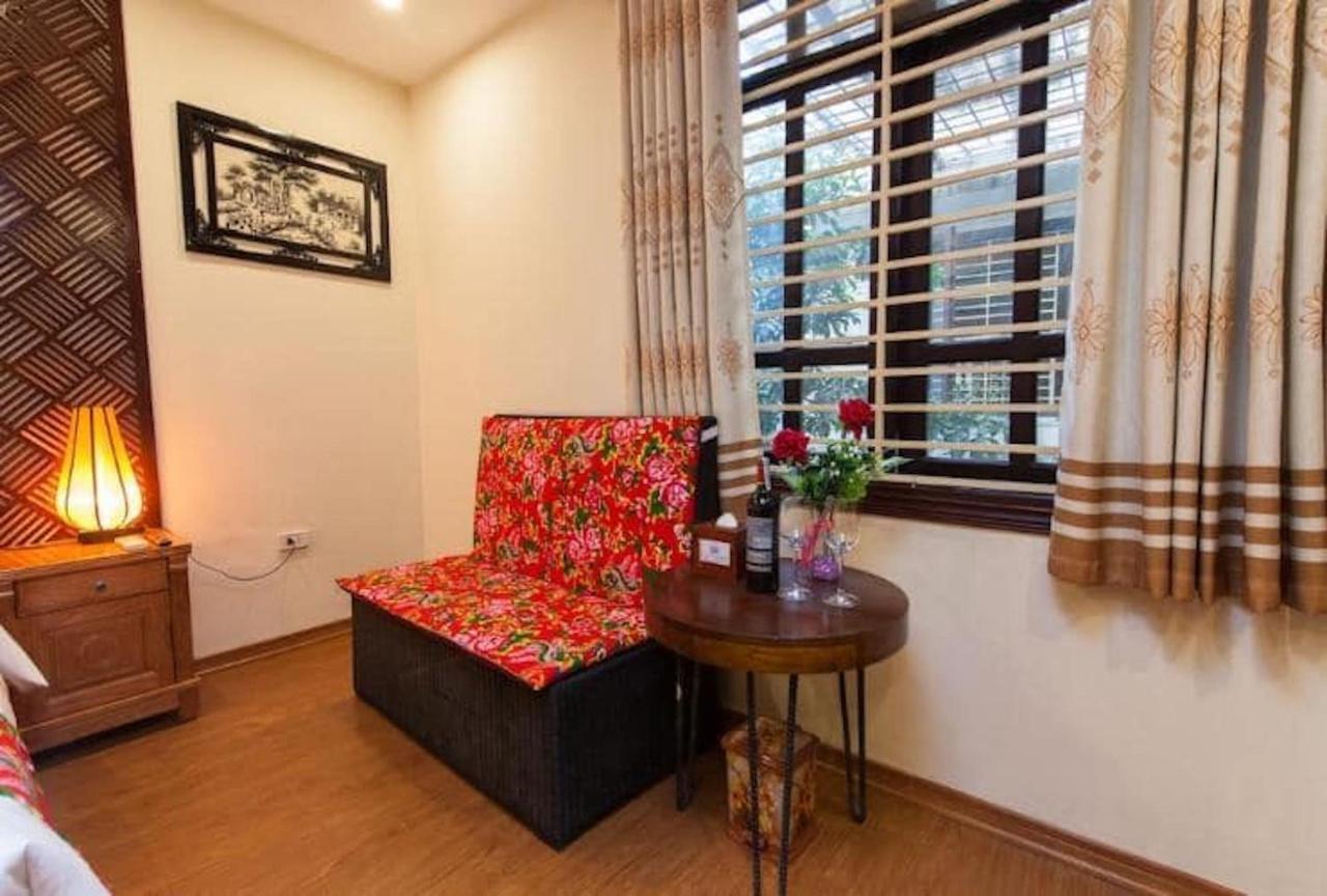 Dollar Homestay & Travel Hanoi Buitenkant foto