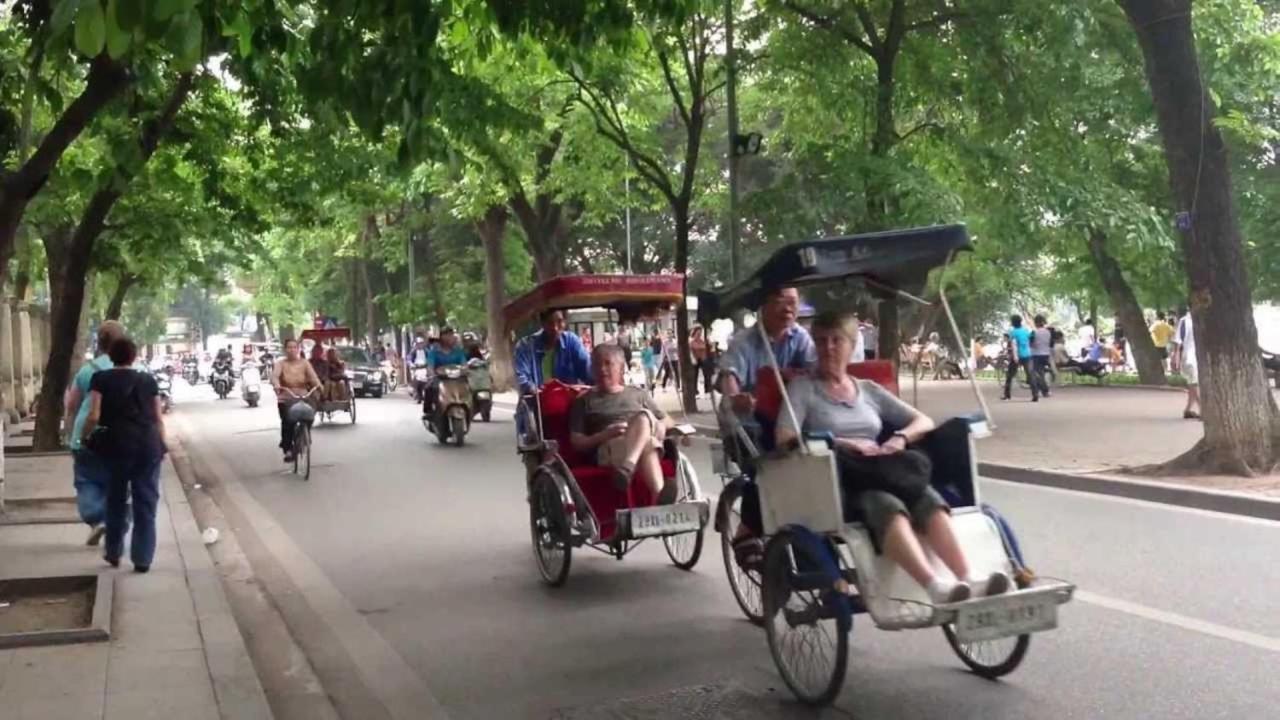 Dollar Homestay & Travel Hanoi Buitenkant foto